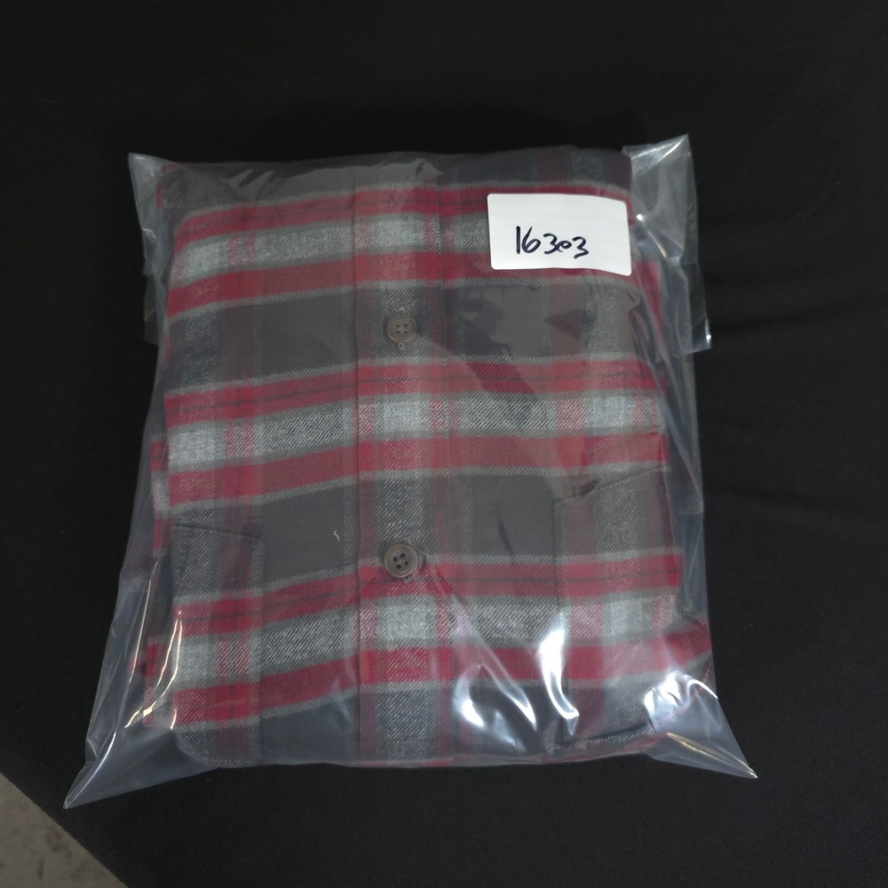 UNTUCKit Manning Shirt Mens Medium Grey Red Plaid Flannel Regular Fit 30446 Dual - Picture 8 of 8